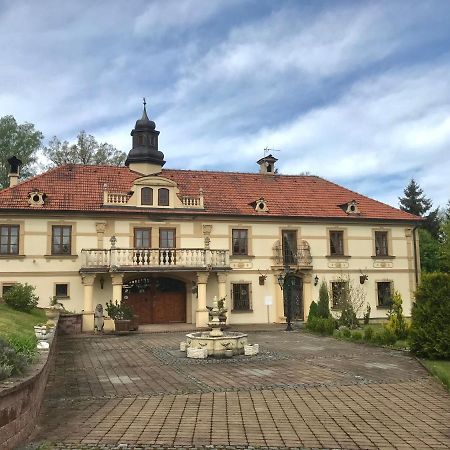 Zamecek Zdiky - Moderni Velky Apartman Bujanov Buitenkant foto