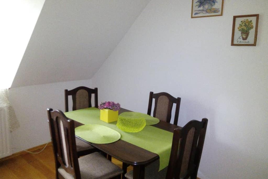 Zamecek Zdiky - Moderni Velky Apartman Bujanov Buitenkant foto