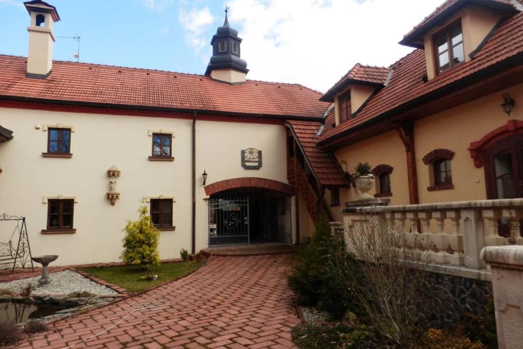 Zamecek Zdiky - Moderni Velky Apartman Bujanov Buitenkant foto